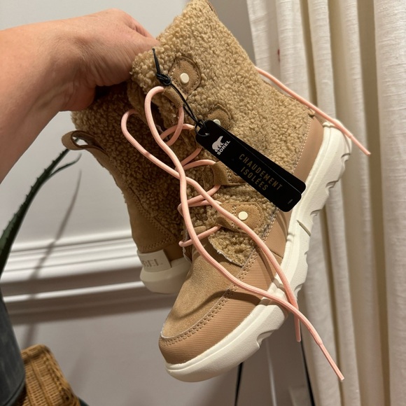 SOREL Joan shearling ankle boots Size 7.5 - Picture 8 of 11